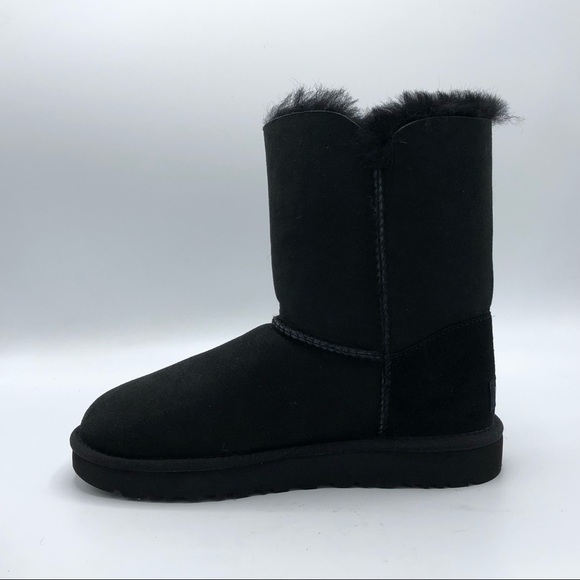 NEW UGG Lilou Genuine Shearling Lined Short Boot - Picture 5 of 8
